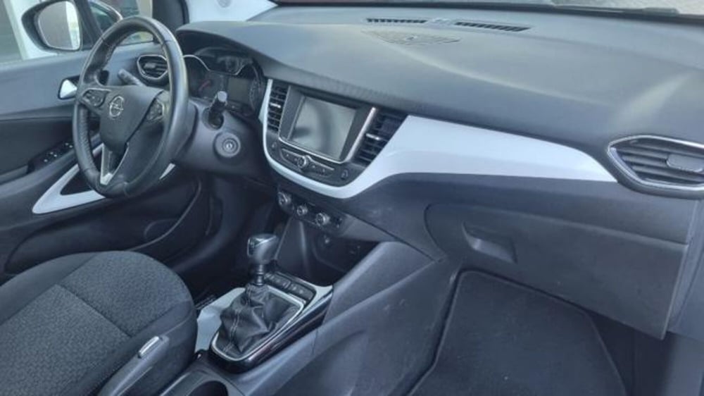 Opel Crossland usata a Savona (18)