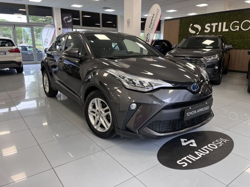 Toyota Toyota C-HR usata a Prato (3)