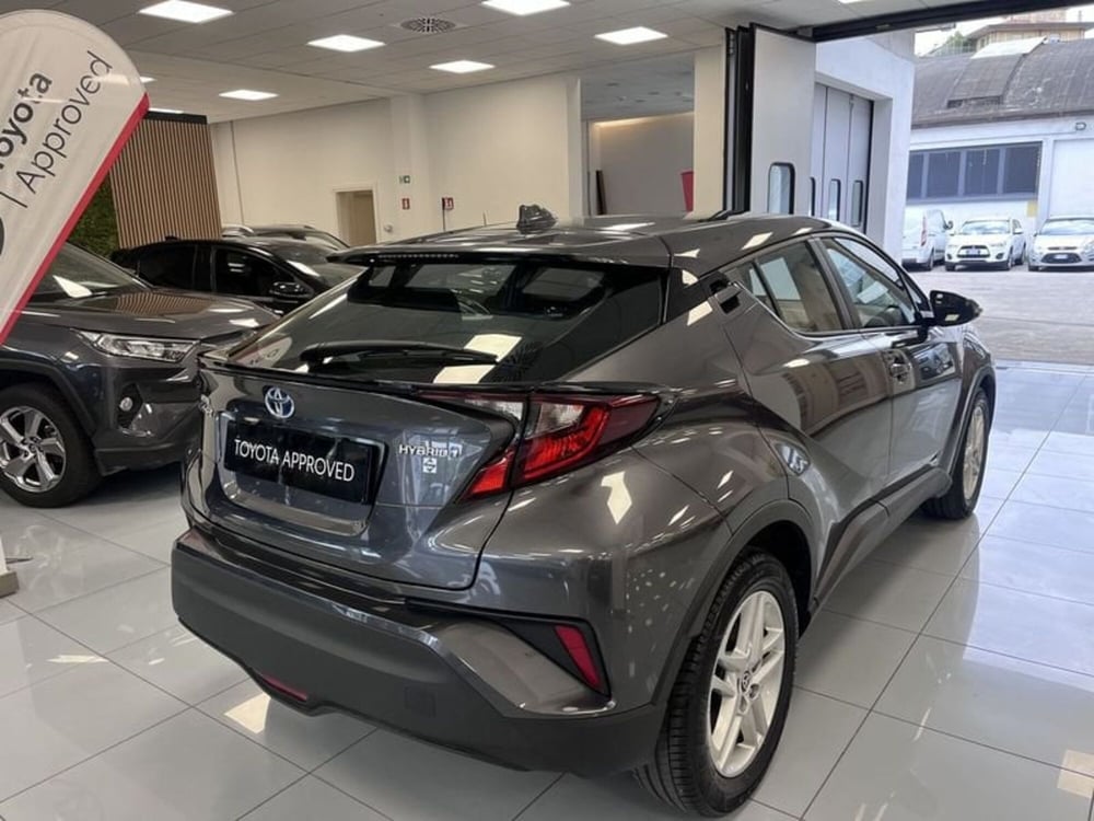 Toyota Toyota C-HR usata a Prato (4)