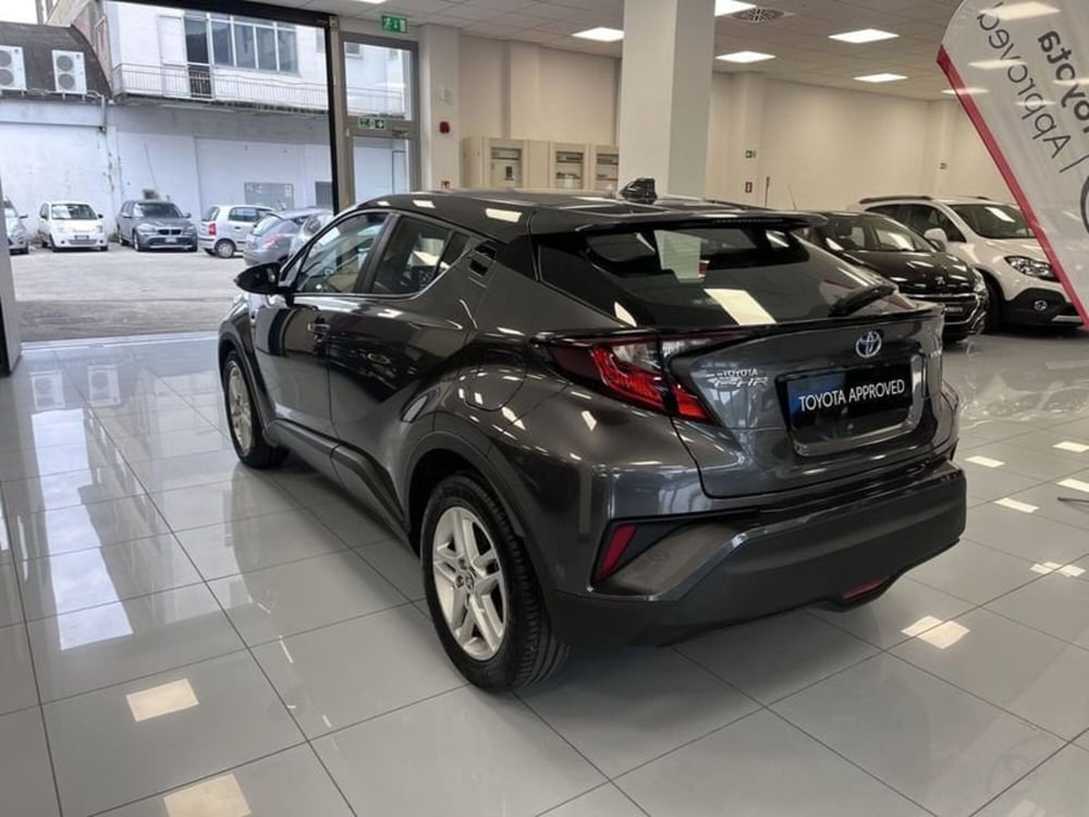 Toyota Toyota C-HR usata a Prato (6)