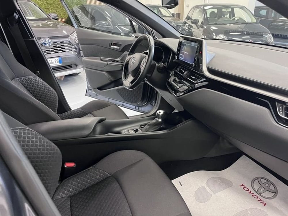 Toyota Toyota C-HR usata a Prato (8)