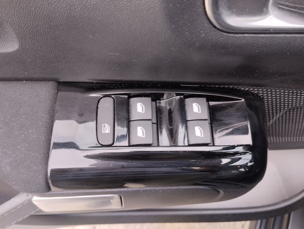 Citroen C3 usata a Asti (7)
