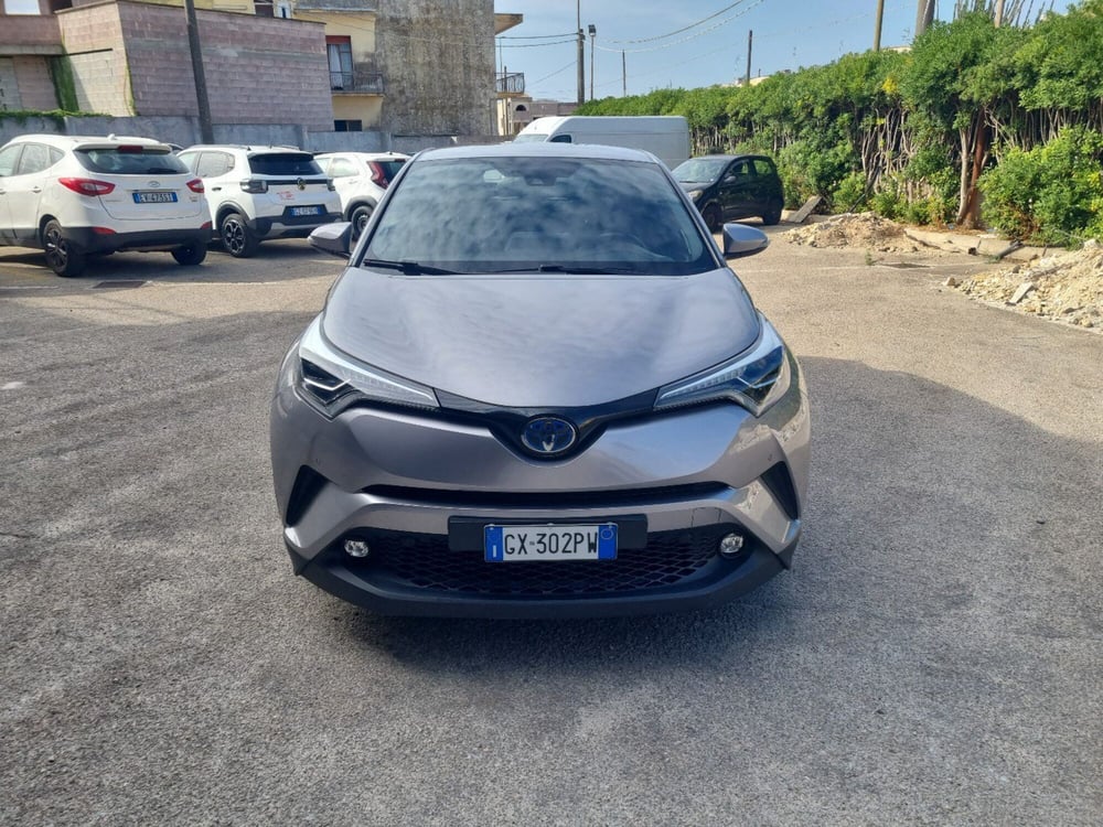 Toyota Toyota C-HR usata a Lecce (5)