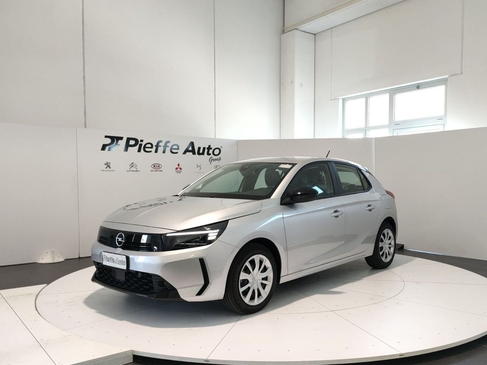 Opel Corsa nuova a L'Aquila