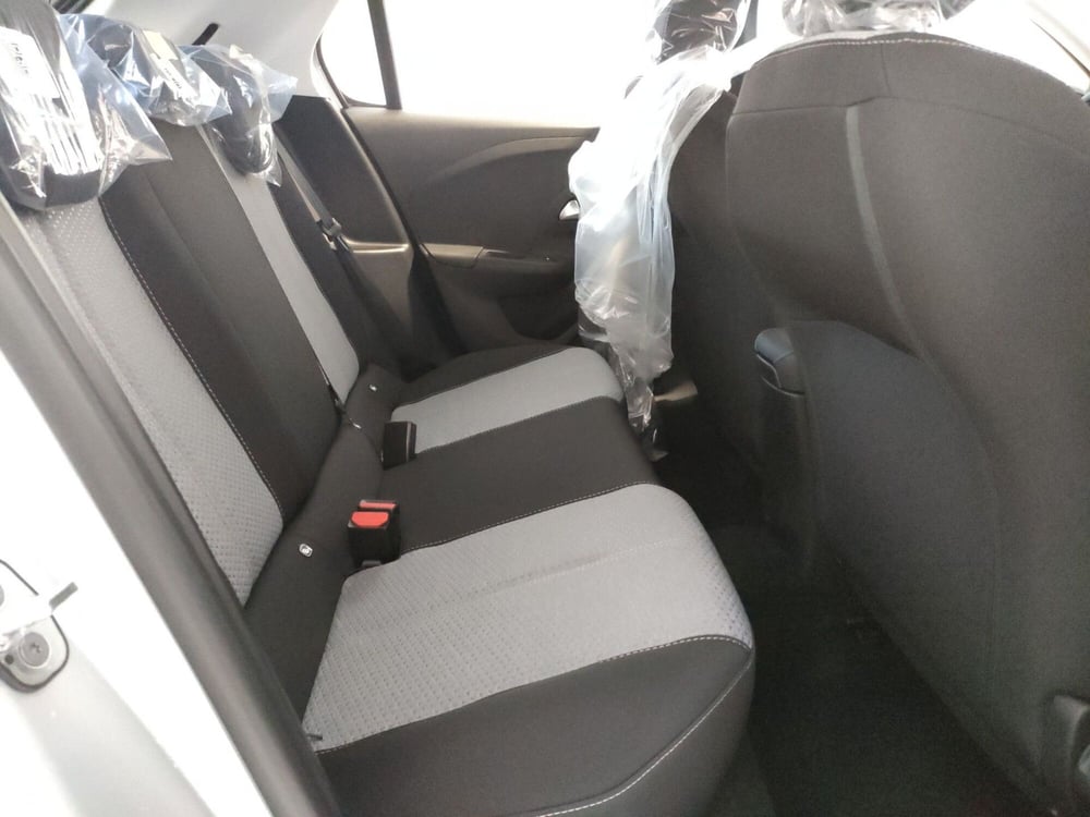Opel Corsa nuova a L'Aquila (14)