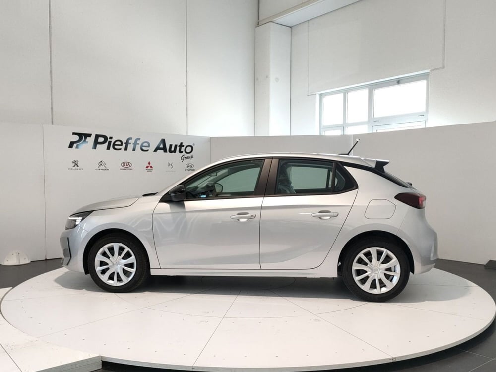 Opel Corsa nuova a L'Aquila (2)