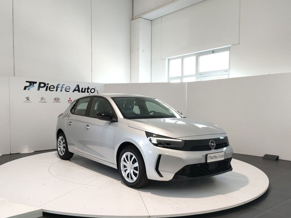Opel Corsa nuova a L'Aquila (6)