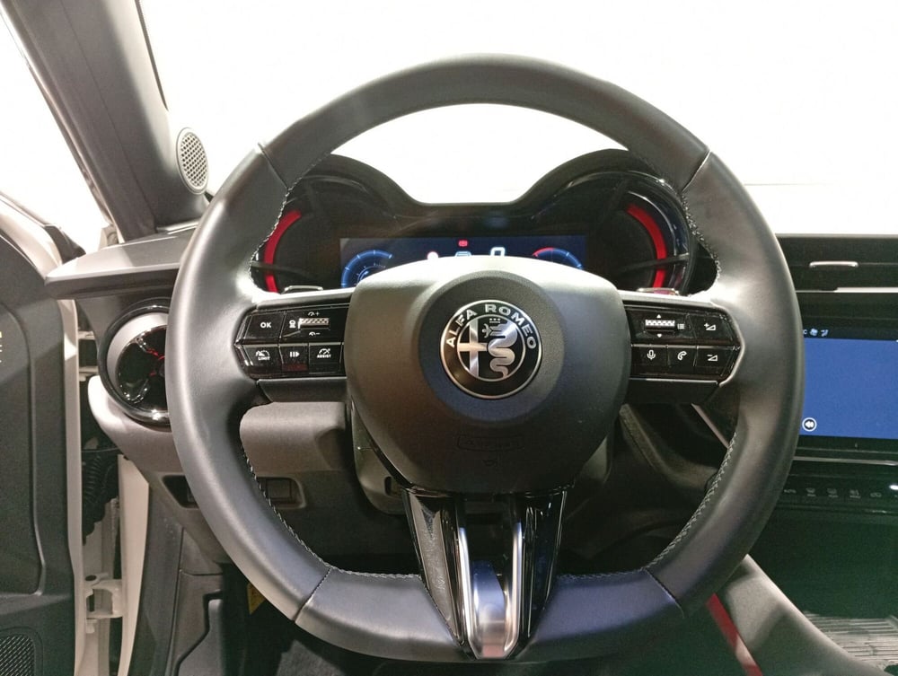 Alfa Romeo Junior usata a Teramo (16)