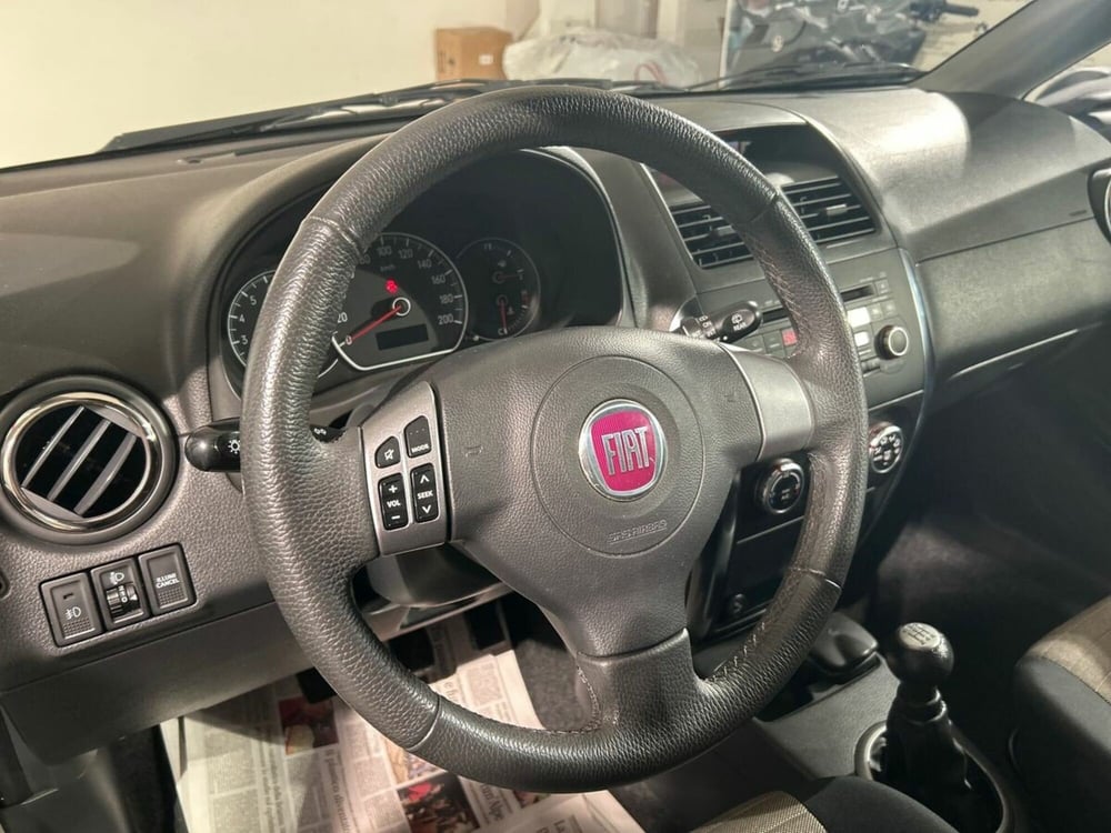 Fiat Sedici usata a Lecco (13)