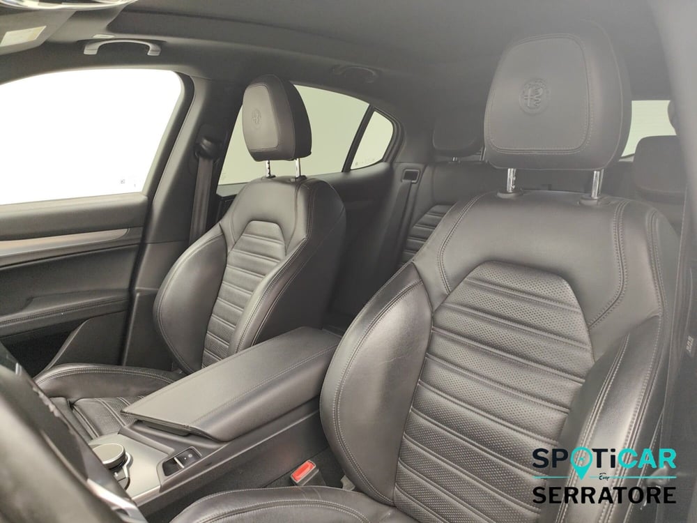 Alfa Romeo Stelvio usata a Como (13)