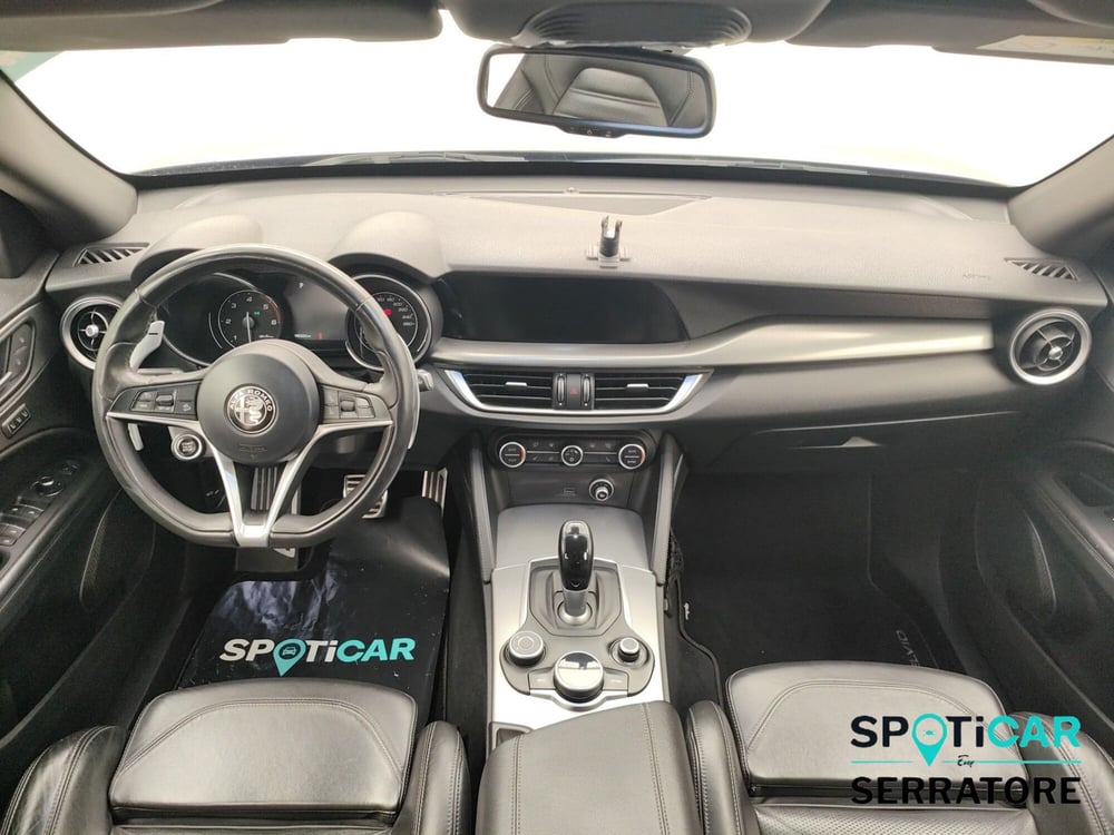 Alfa Romeo Stelvio usata a Como (14)