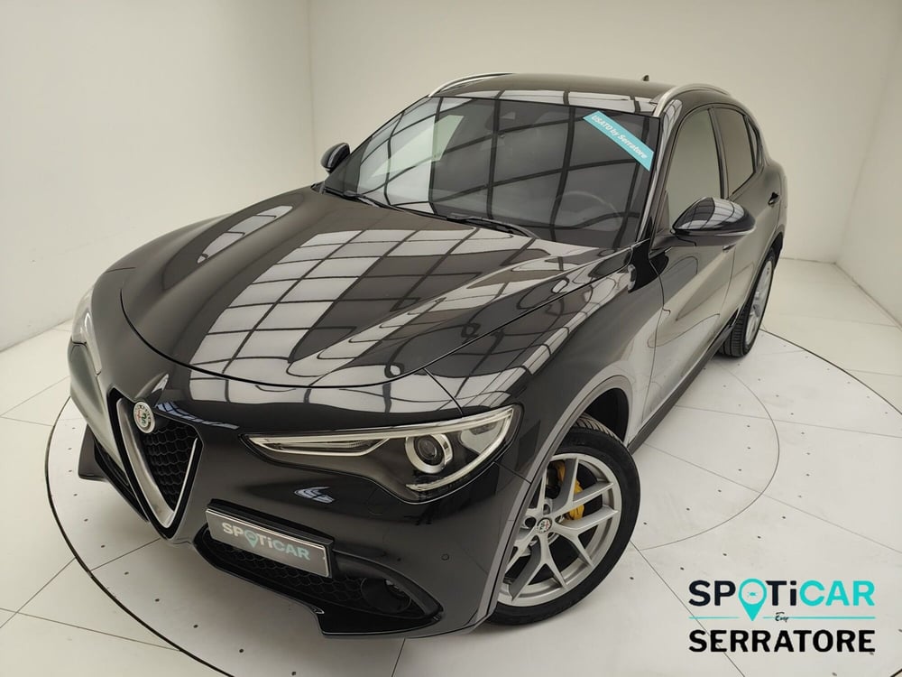 Alfa Romeo Stelvio usata a Como (15)