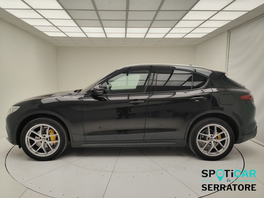 Alfa Romeo Stelvio usata a Como (4)