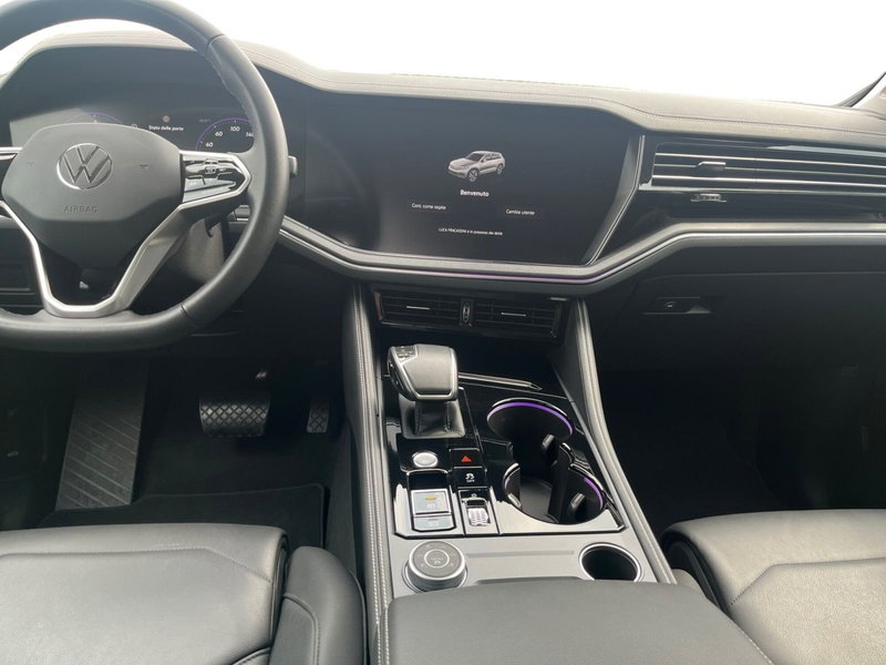 Volkswagen Touareg usata a Modena (11)