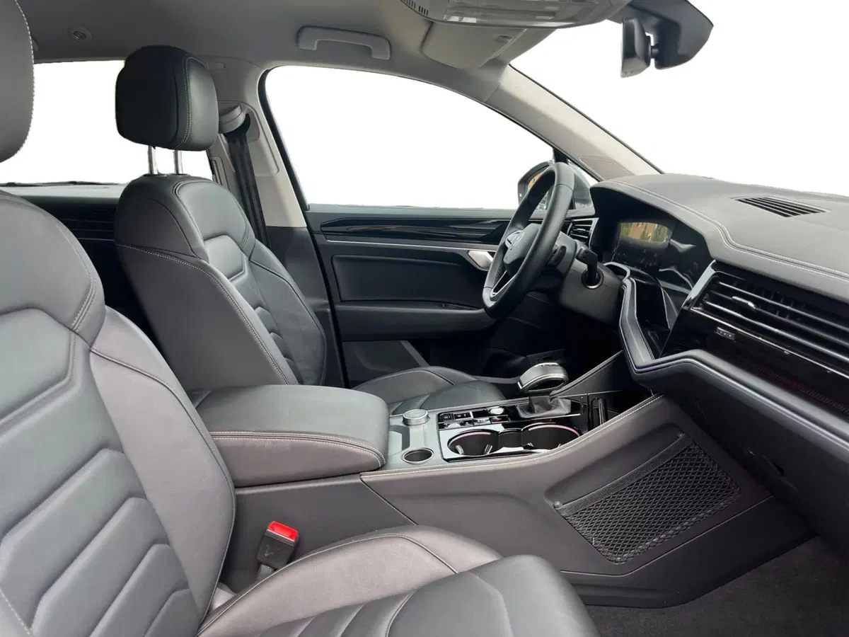 Volkswagen Touareg usata a Modena (15)