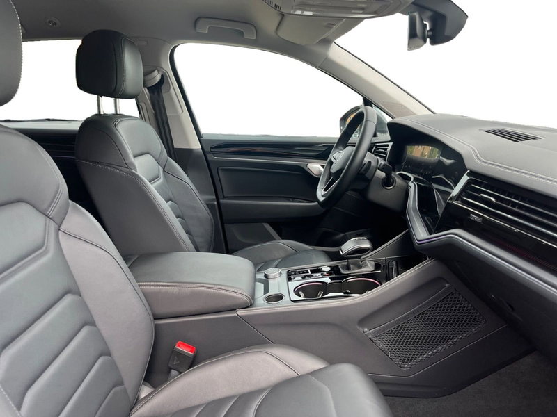 Volkswagen Touareg usata a Modena (15)