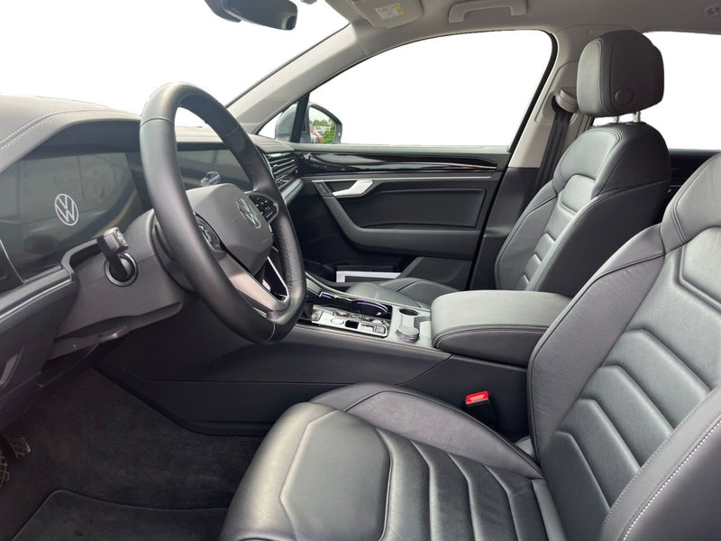 Volkswagen Touareg usata a Modena (9)