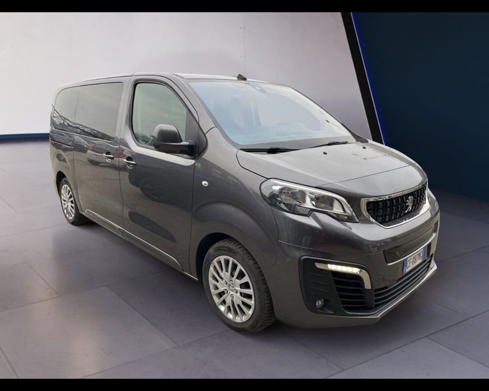 Peugeot e-Traveller usata a Torino (8)