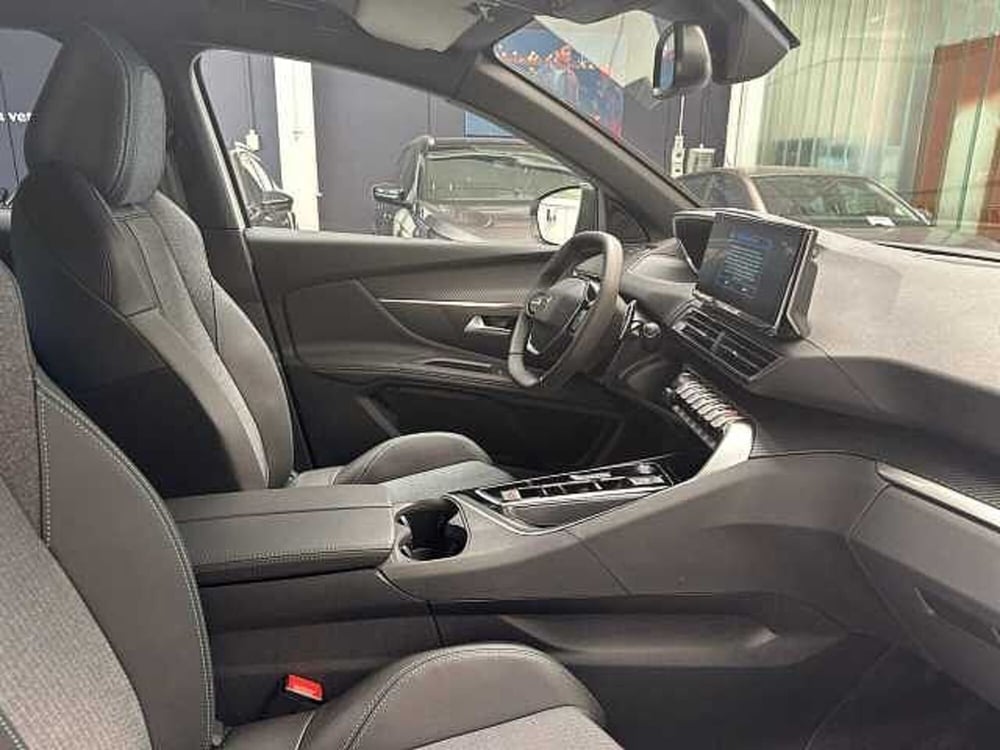 Peugeot 3008 nuova a Forlì-Cesena (7)