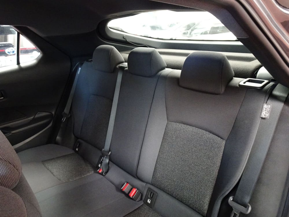 Toyota Toyota C-HR nuova a Treviso (11)