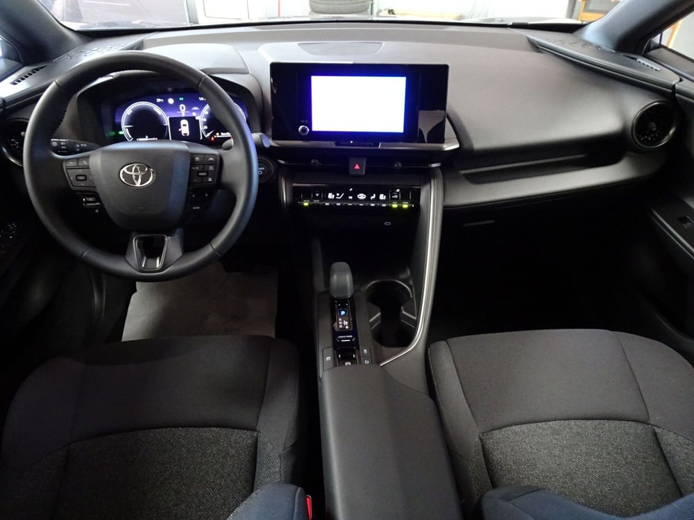Toyota Toyota C-HR nuova a Treviso (12)