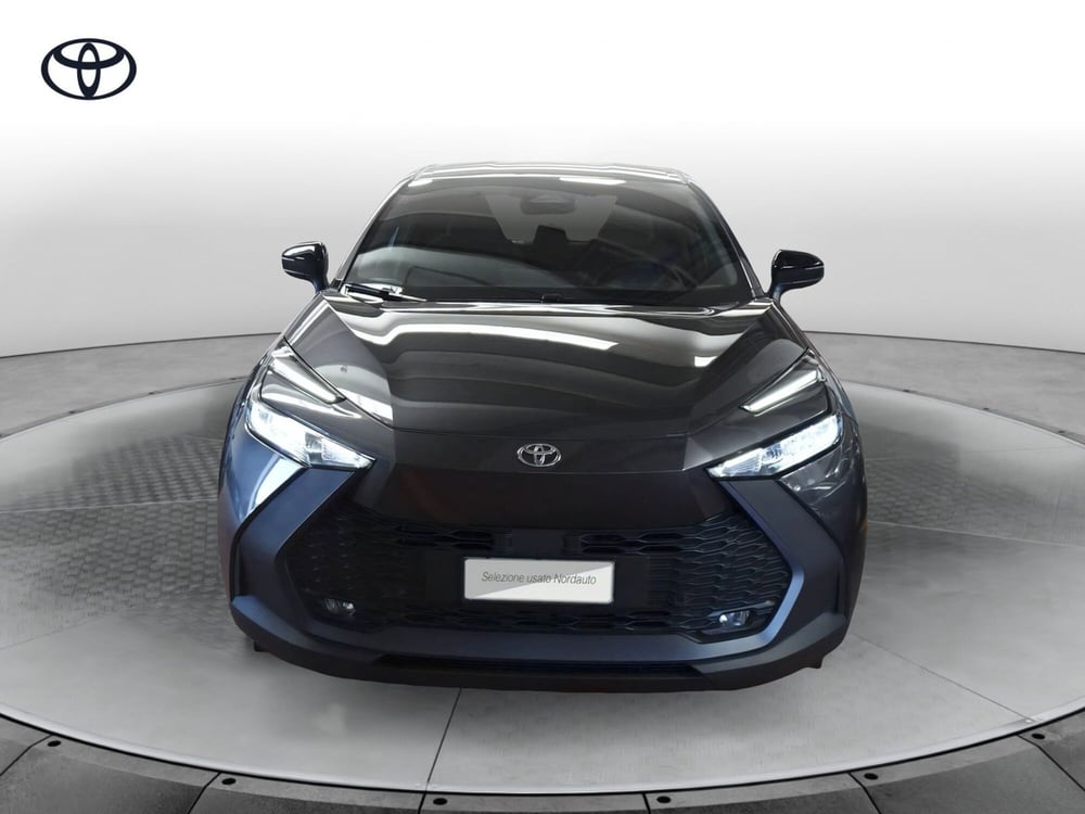 Toyota Toyota C-HR nuova a Treviso (2)