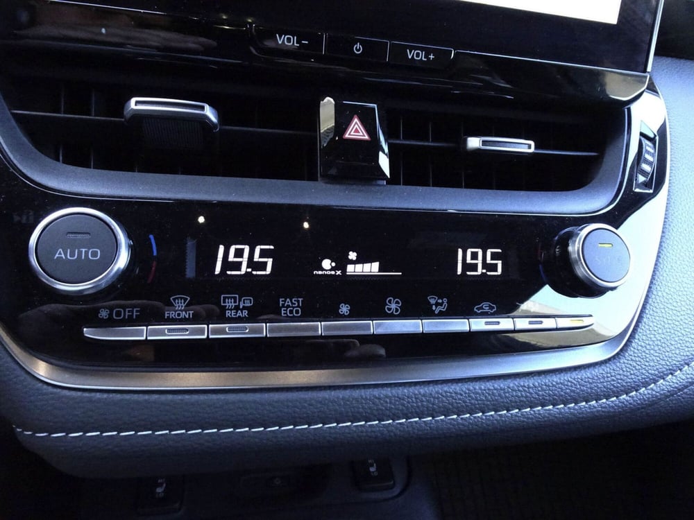 Toyota Corolla Touring Sports usata a Treviso (18)