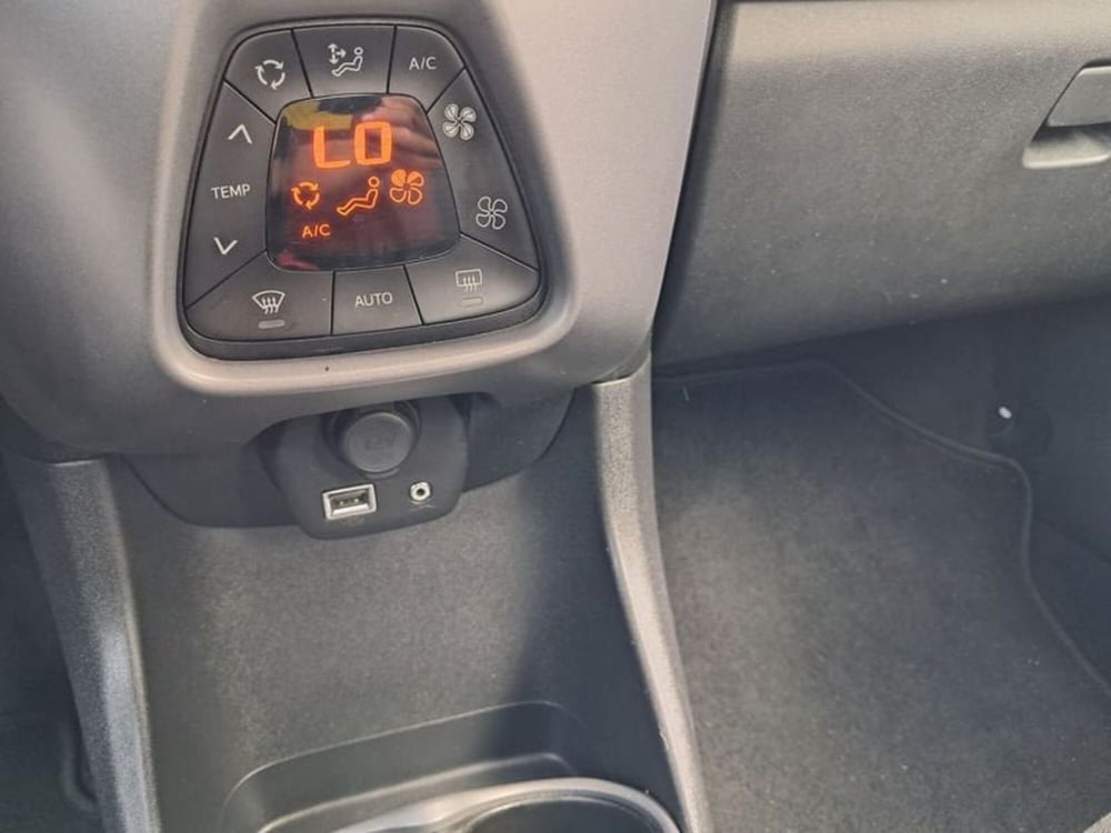 Toyota Aygo usata a Cagliari (18)