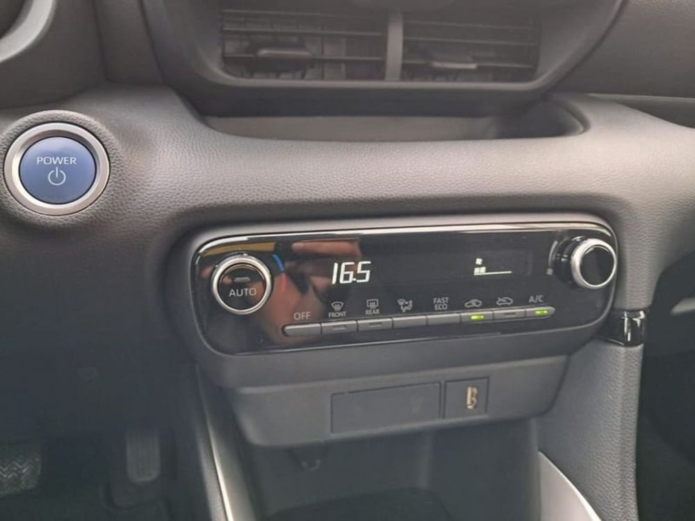 Toyota Yaris Cross usata a Cagliari (20)