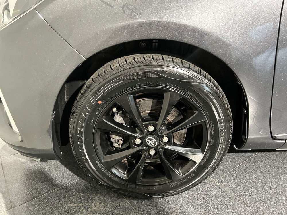 Toyota Yaris usata a Milano (15)