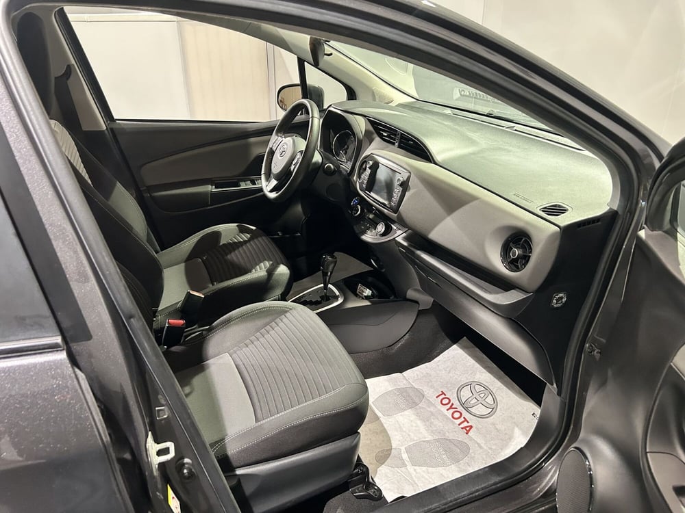 Toyota Yaris usata a Milano (6)