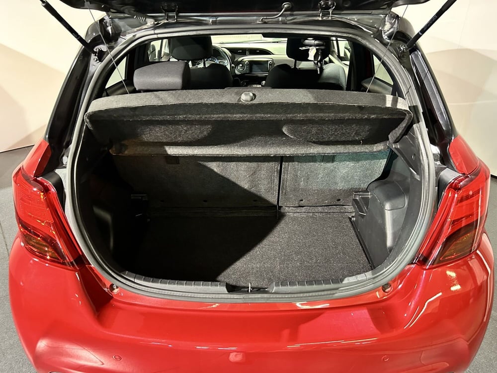 Toyota Yaris usata a Milano (11)