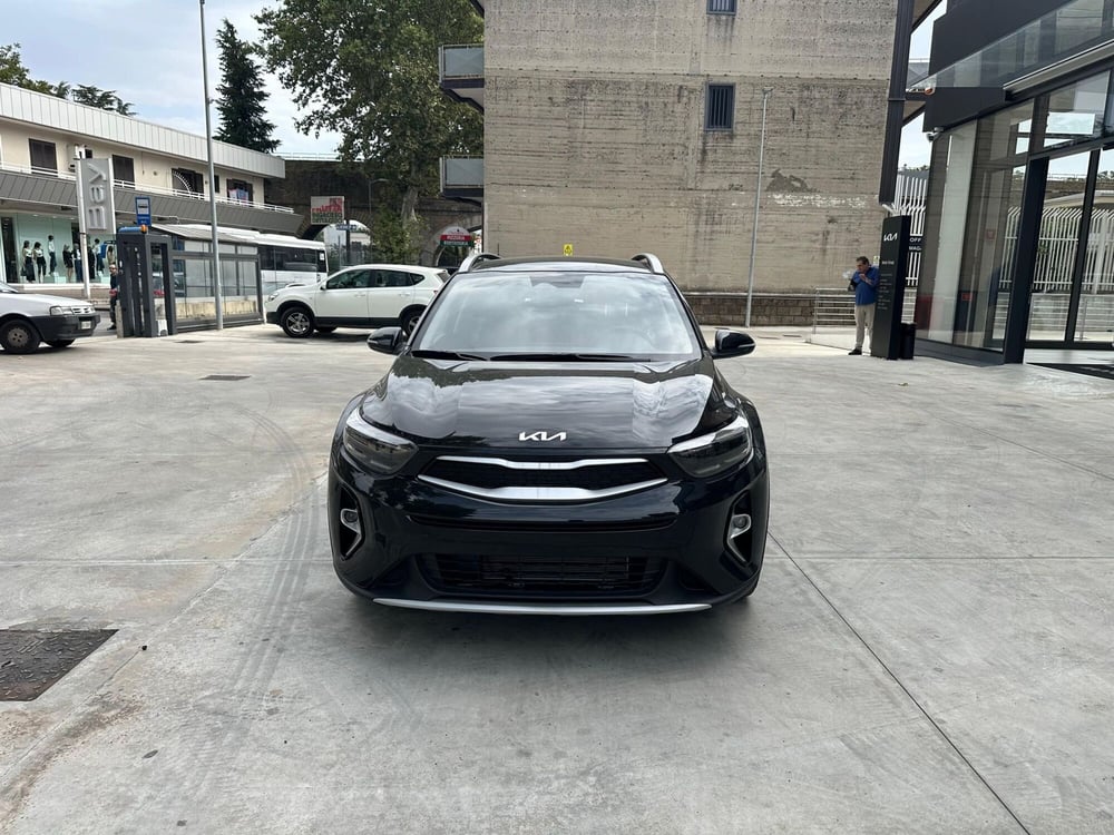 Kia Stonic nuova a Napoli (2)