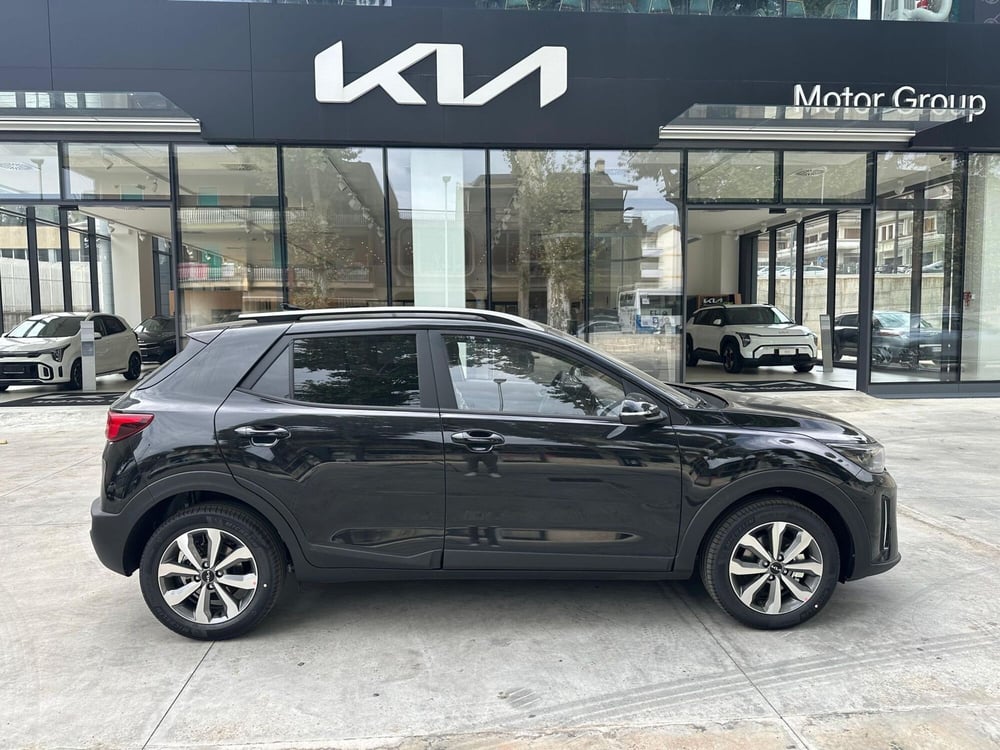 Kia Stonic nuova a Napoli (4)