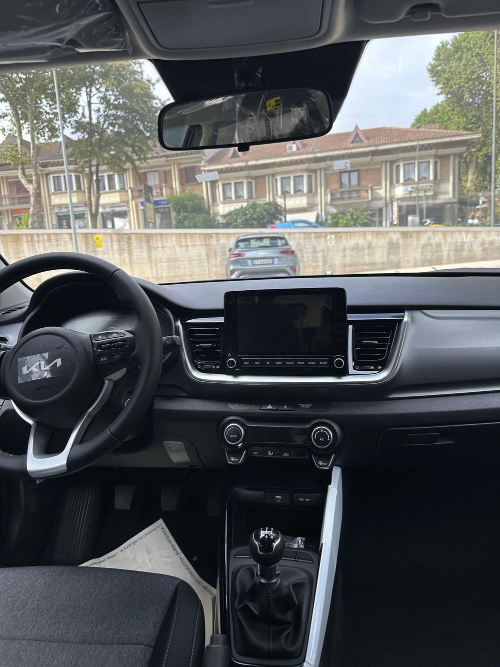 Kia Stonic nuova a Napoli (7)