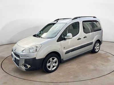 Peugeot Partner 1.6 VTi 120CV Outdoor del 2015 usata a Siena