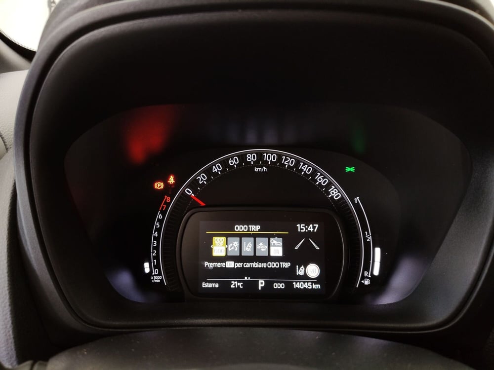 Toyota Aygo X usata a Roma (15)