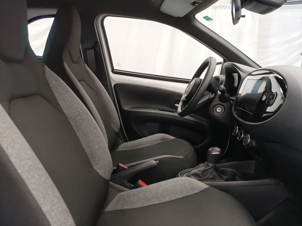 Toyota Aygo X usata a Roma (5)