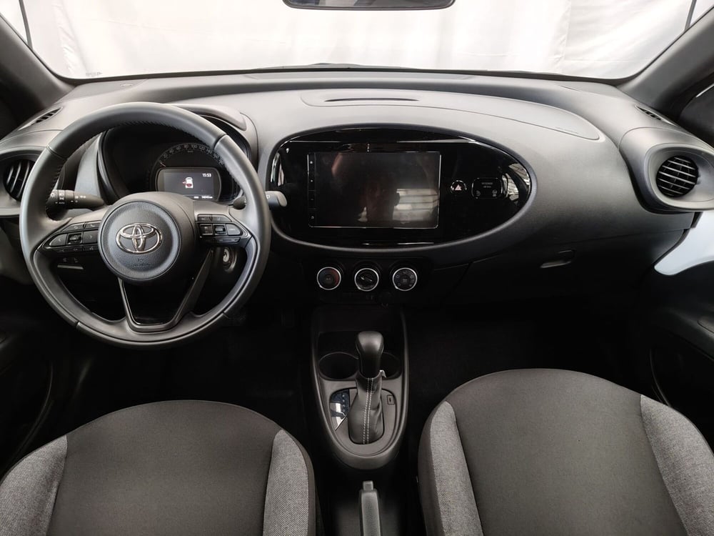 Toyota Aygo X usata a Roma (8)