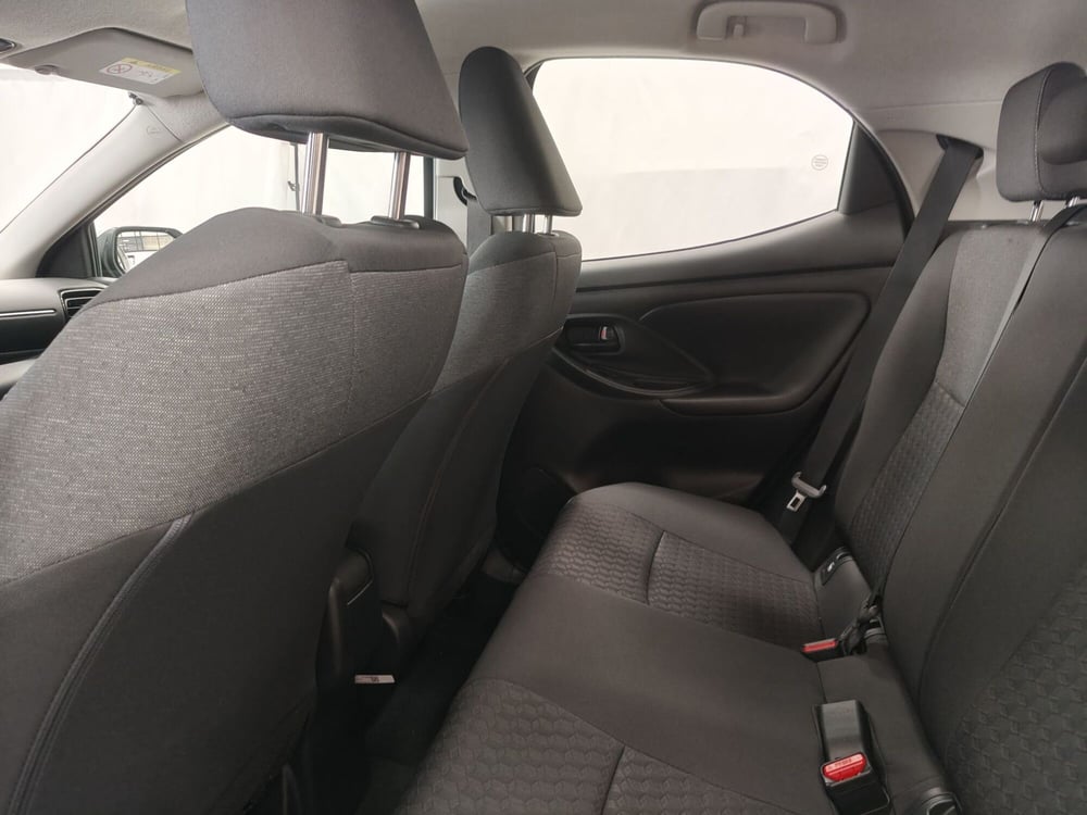 Toyota Yaris usata a Roma (15)