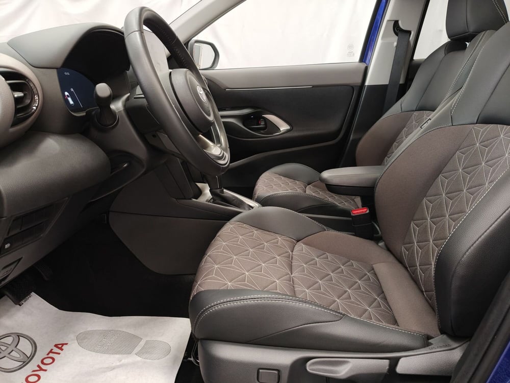 Toyota Yaris Cross usata a Roma (14)