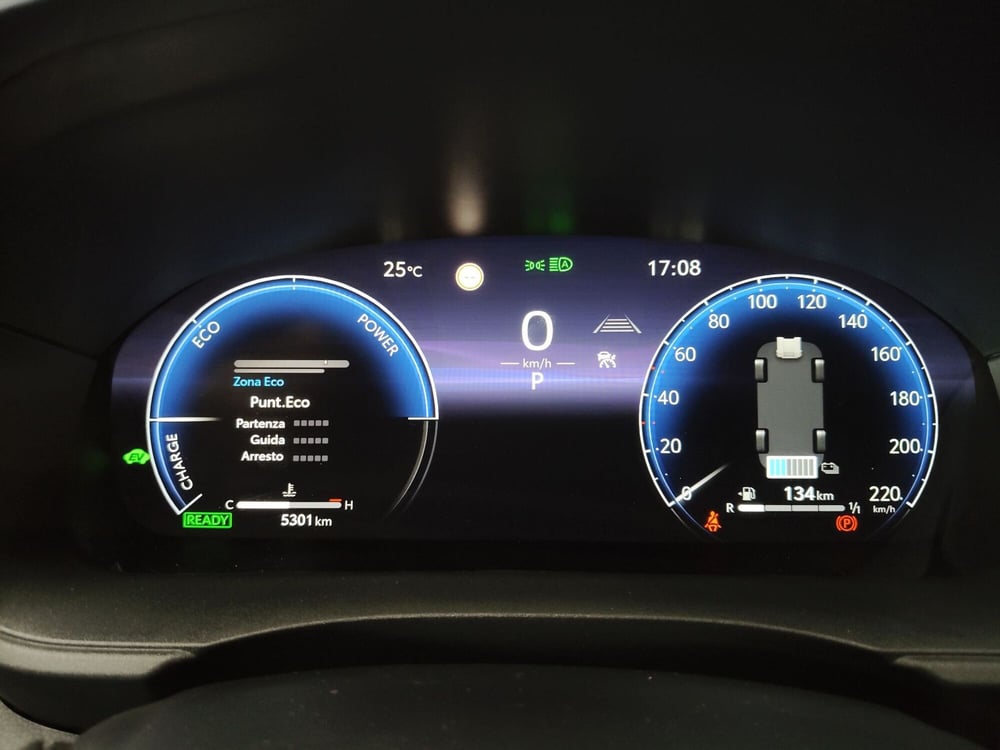 Toyota Yaris Cross usata a Roma (16)