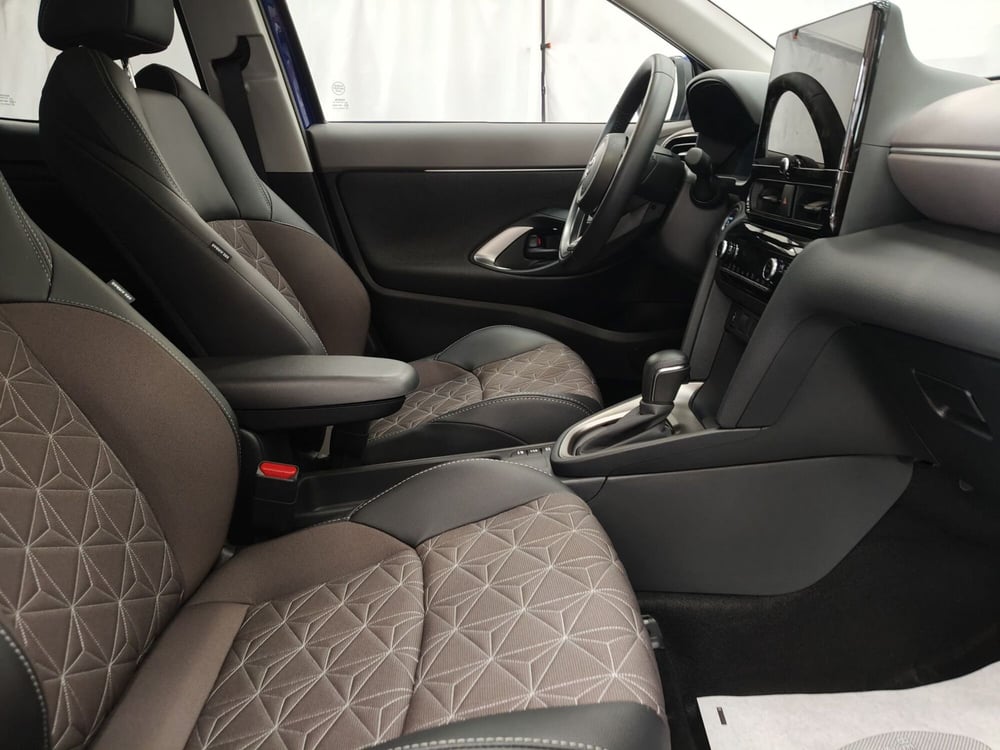 Toyota Yaris Cross usata a Roma (5)