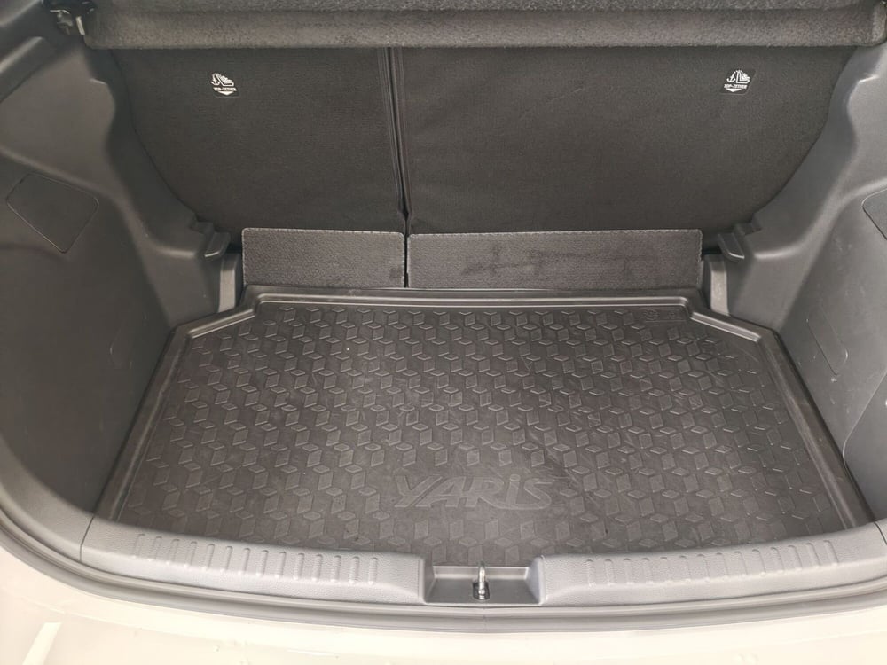 Toyota Yaris usata a Roma (13)