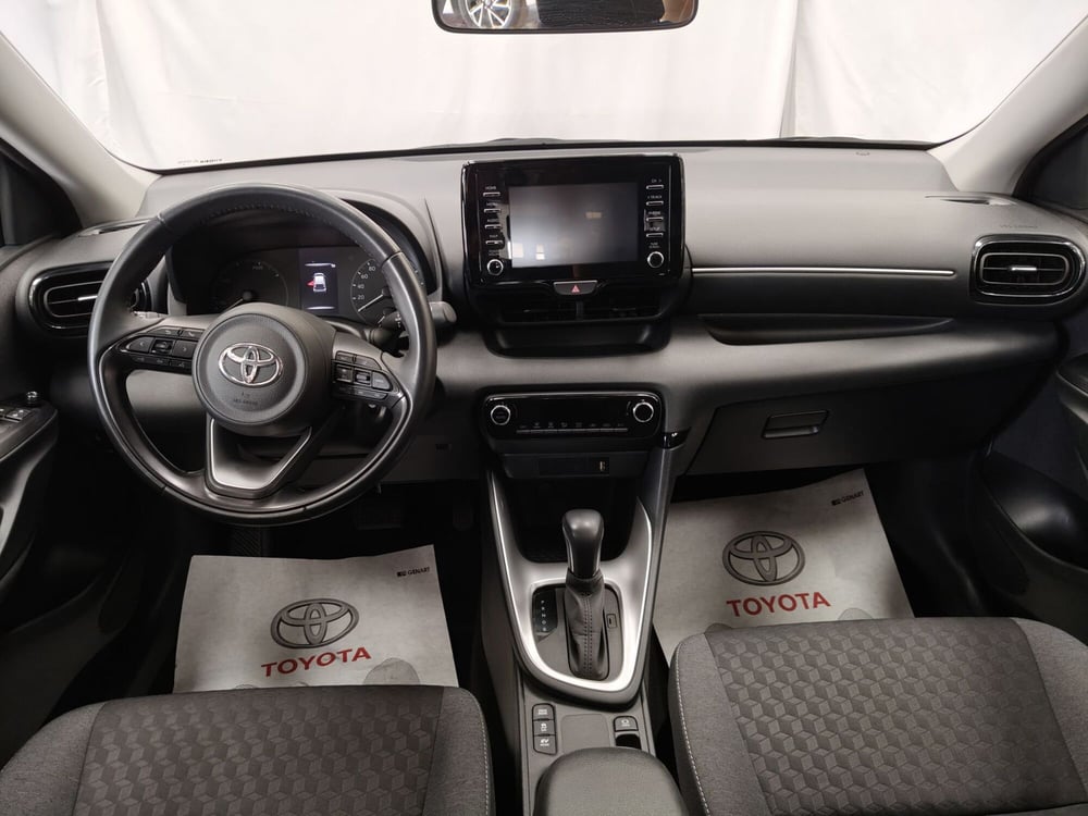 Toyota Yaris usata a Roma (9)