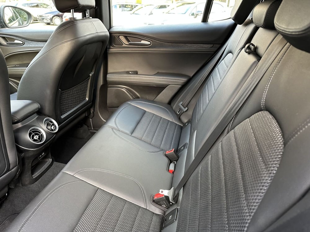 Alfa Romeo Stelvio usata a Reggio Emilia (18)