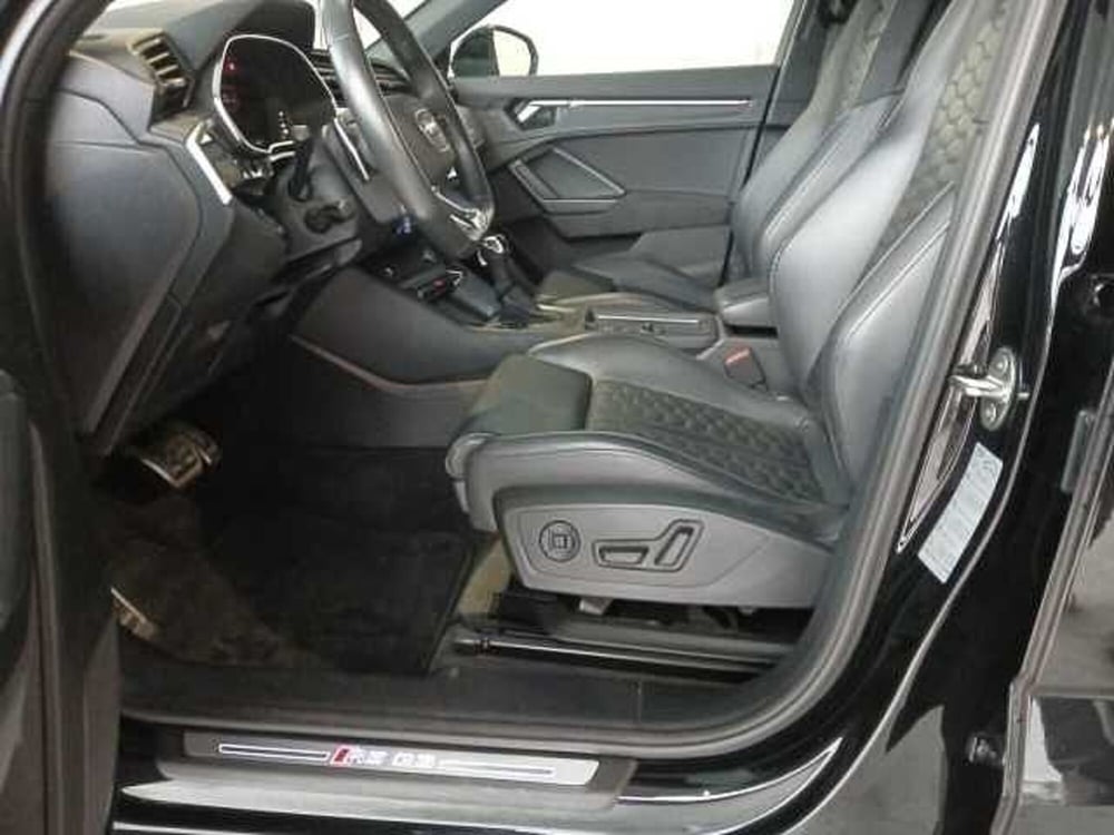 Audi RS Q3 Sportback usata a Lucca (11)