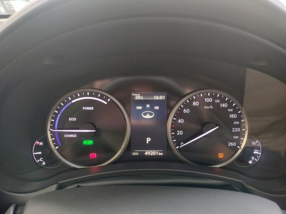 Lexus NX usata a Modena (7)