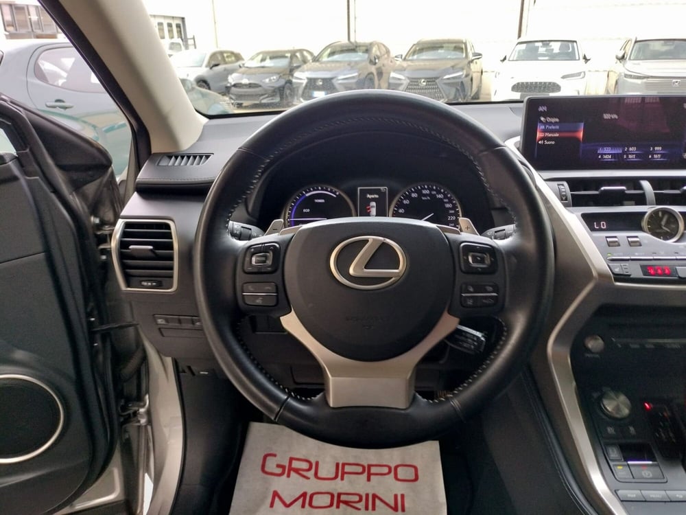 Lexus NX usata a Modena (8)