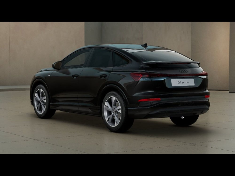 Audi Q4 Sportback nuova a Grosseto (3)